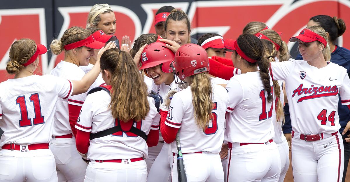 Arizona Wildcats softball team shines on cloudy day, blasting past