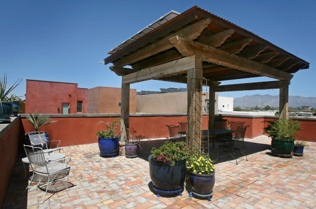 Plenty of room to snooze, schmooze or stargaze