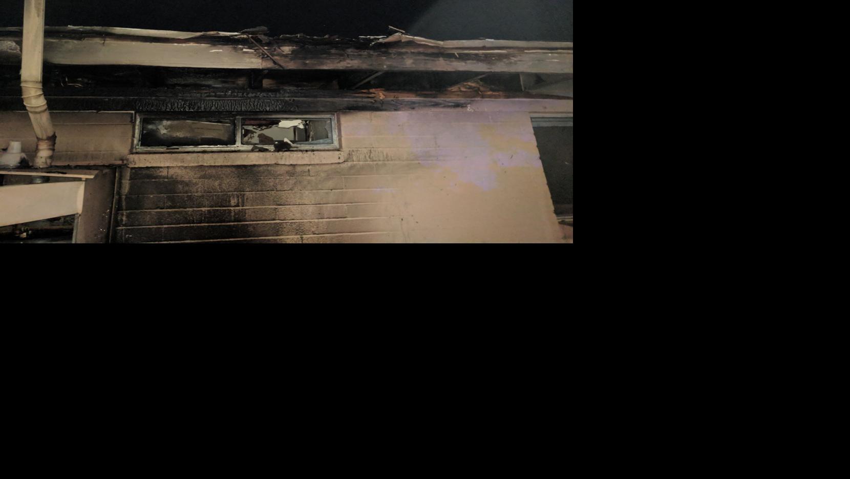 Smoke alarms awaken residents in midtown Tucson fire