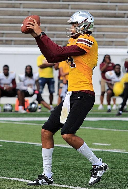 Bethune-Cookman QB Dominiq Ponder takes a snap during the Wildcats' spring game Saturday, April 22, 2023, at Daytona Stadium.Bethune 10