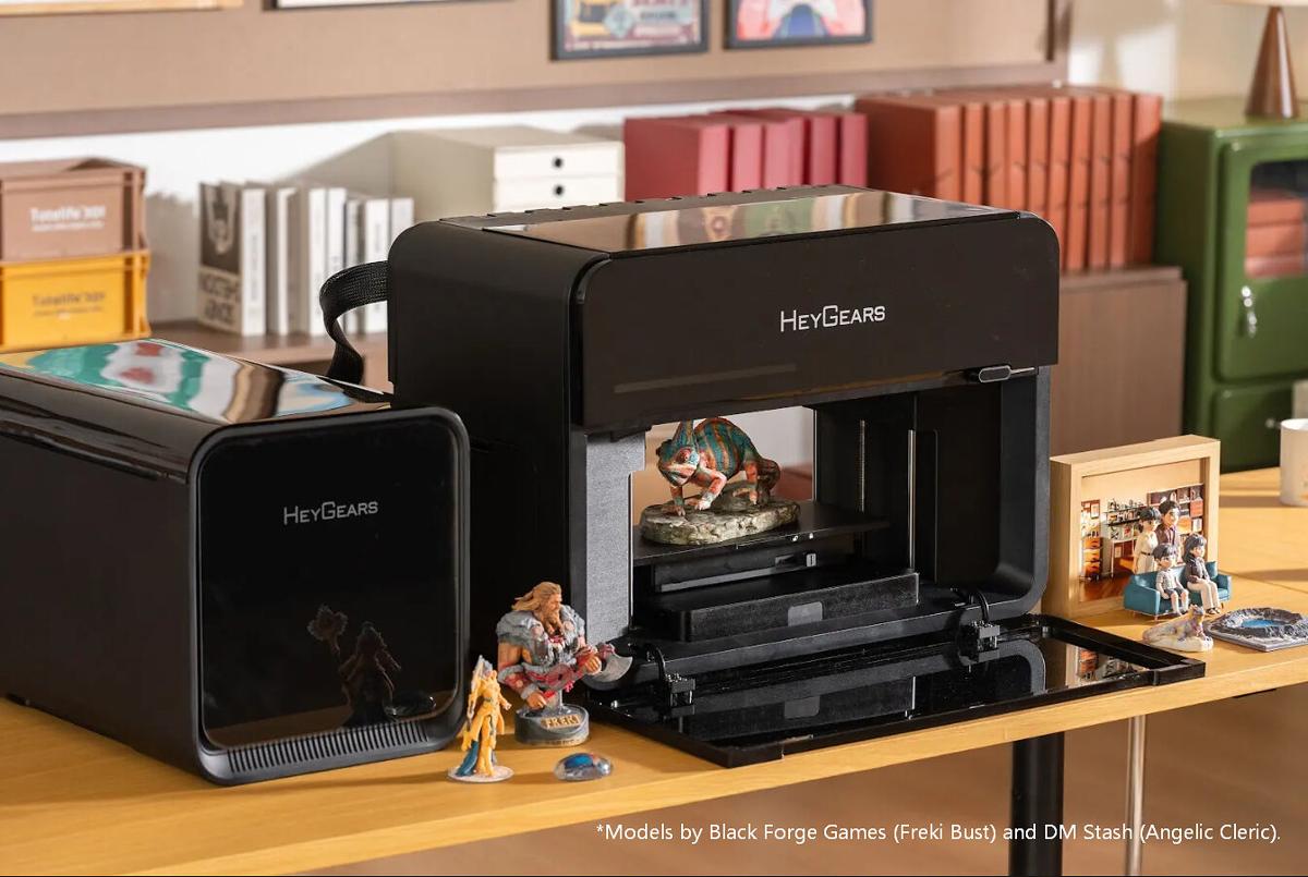 HeyGears Unveils G1X, the World's First Desktop Full-Color 3D & UV Printer