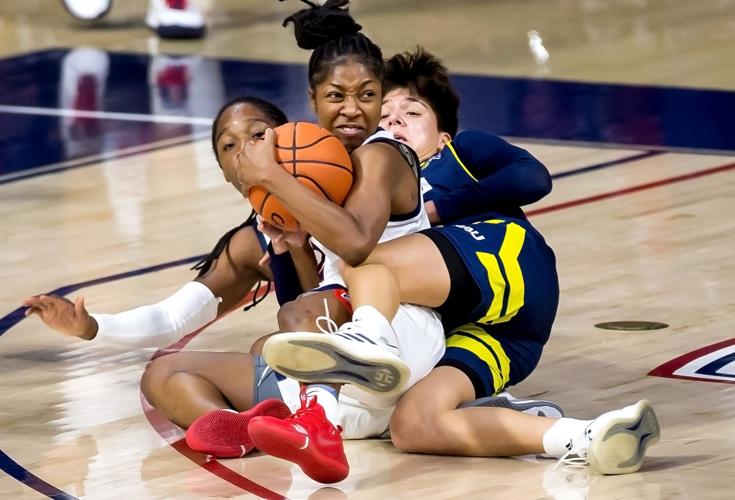 113020-spt-ua wbkb-p1.JPG