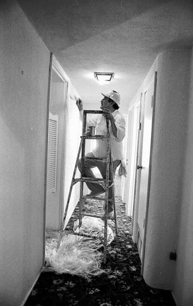 Tucson Time Capsule: Worms Out, Governor In  