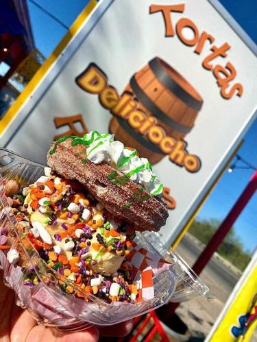 Deliciocho Halloween ice cream sandwich