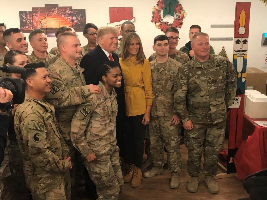 trump Ä±raq soldier visit ile ilgili gÃ¶rsel sonucu