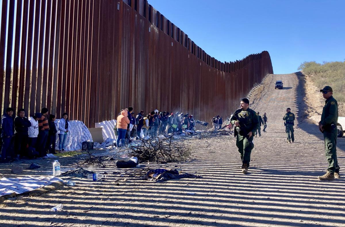 Border agents encounter asylum seekers