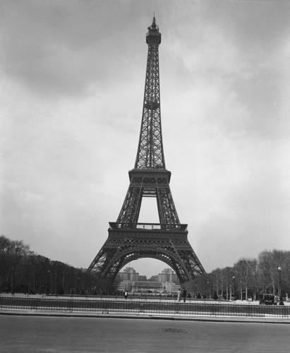 1955: Eiffel Tower