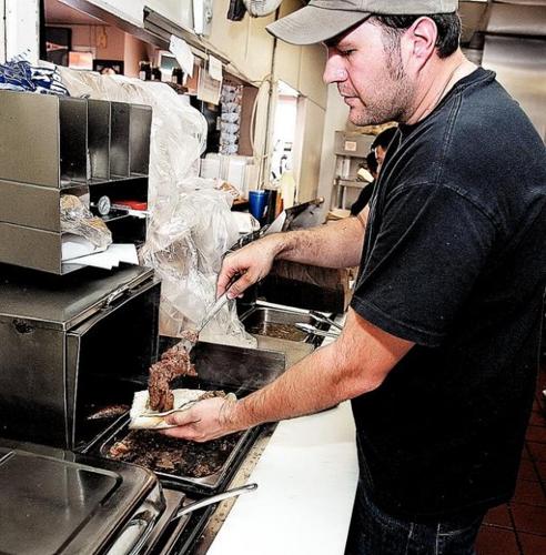 Luke's Tastes of Chicago but thrives in Tucson  