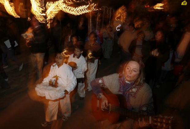 Photos: Las Posadas procession, a tradition in Tucson