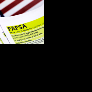 Arizona postpones students' FAFSA priority deadline - Vimarsana News