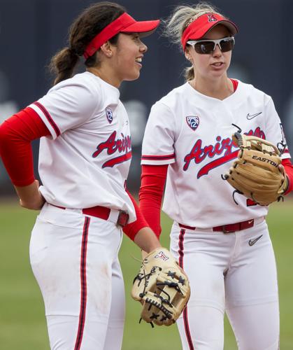 030920-spt-ua softball-p9.JPG