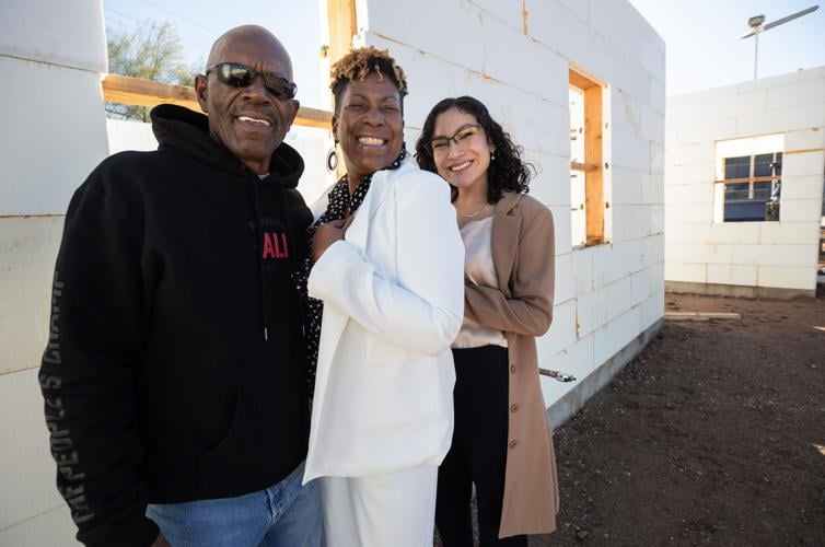 I Am You 360, 2023, staff (LE)