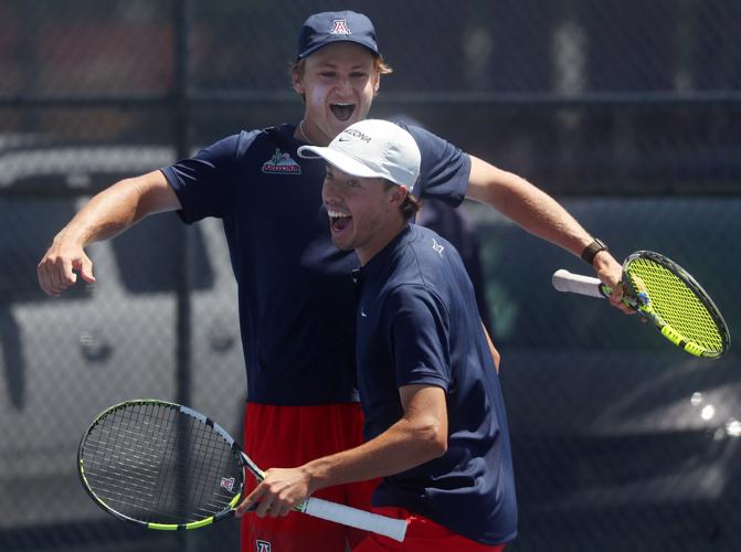 050326-tuc-spt-ua-mten-ncaa-p1.jpg