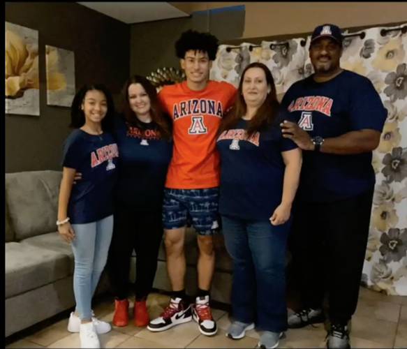 K.J.Simpson and family