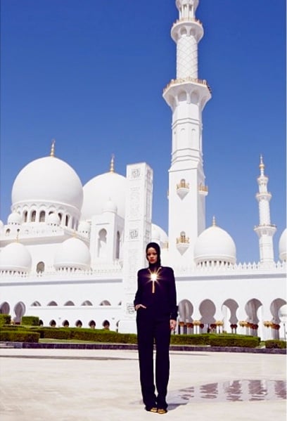 Rihanna at Abu Dhabi's Grand Mosque
