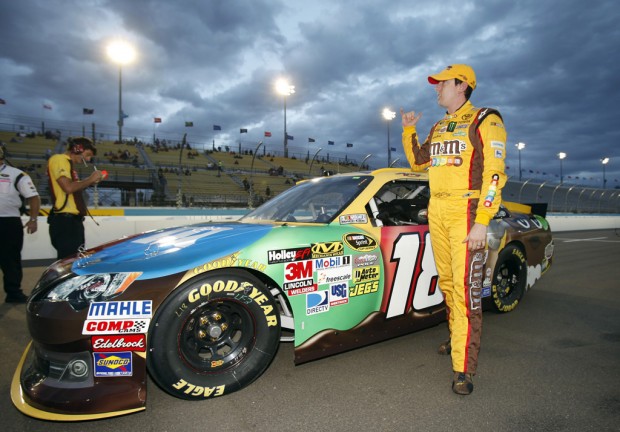 Auto Racing: Keselowski qualifies ahead of Johnson    