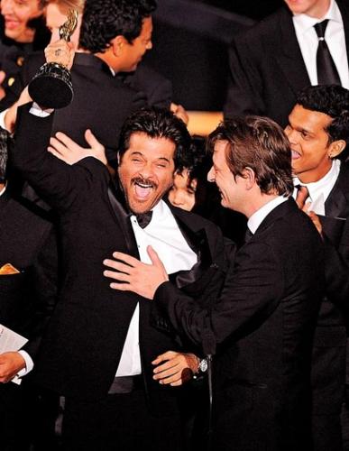 'Slumdog Millionaire' dominates Oscars  