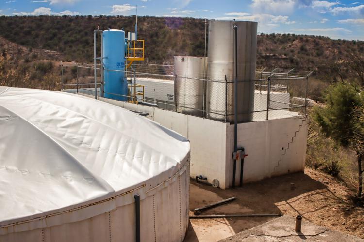 Bacanuchi River, Mexico, mine spill (LE)