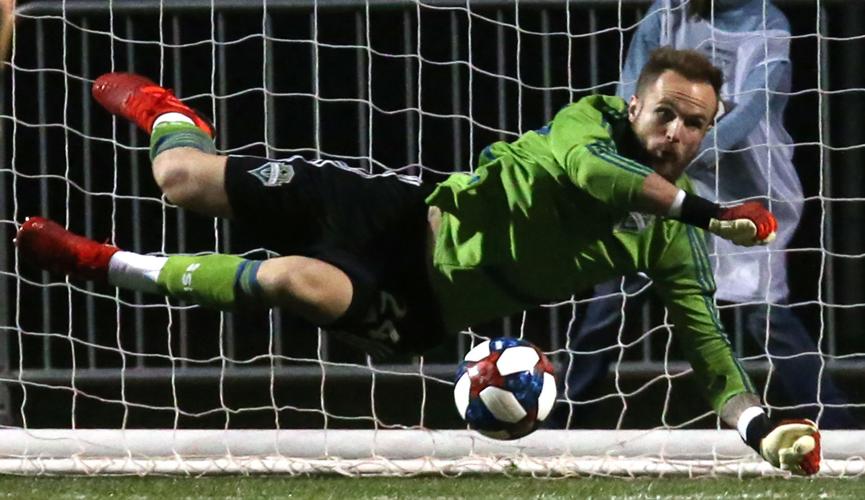 021019-metro-spring soccer-p3.jpg