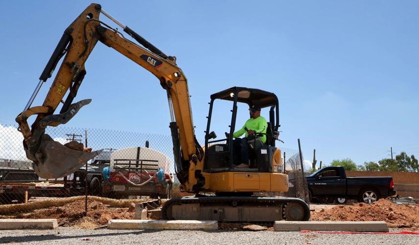 As Arizona swelters, workplace heat protections remain sparse