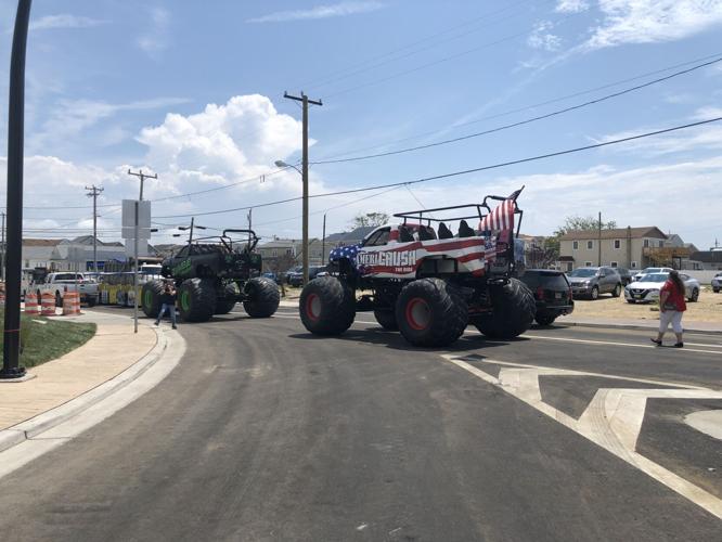 Beach Ball Boulevard gateway at Wildwood