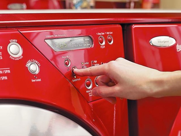 Front-loaders move ahead  