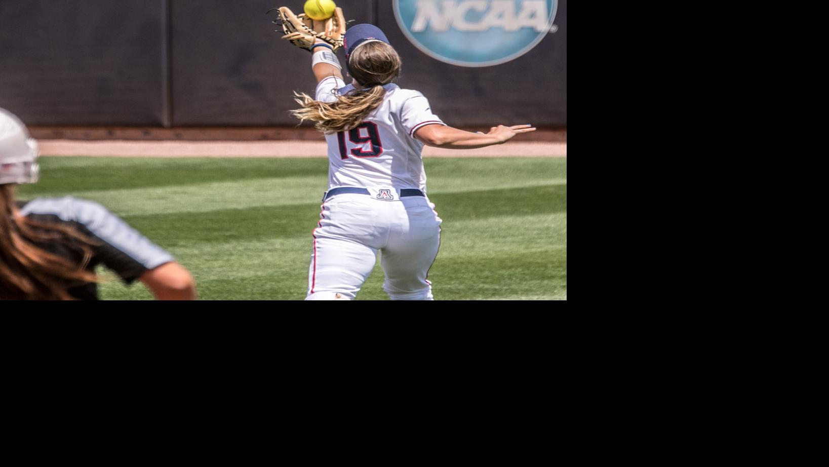 Arizona Wildcats softball team extends win streak to nine with mercy