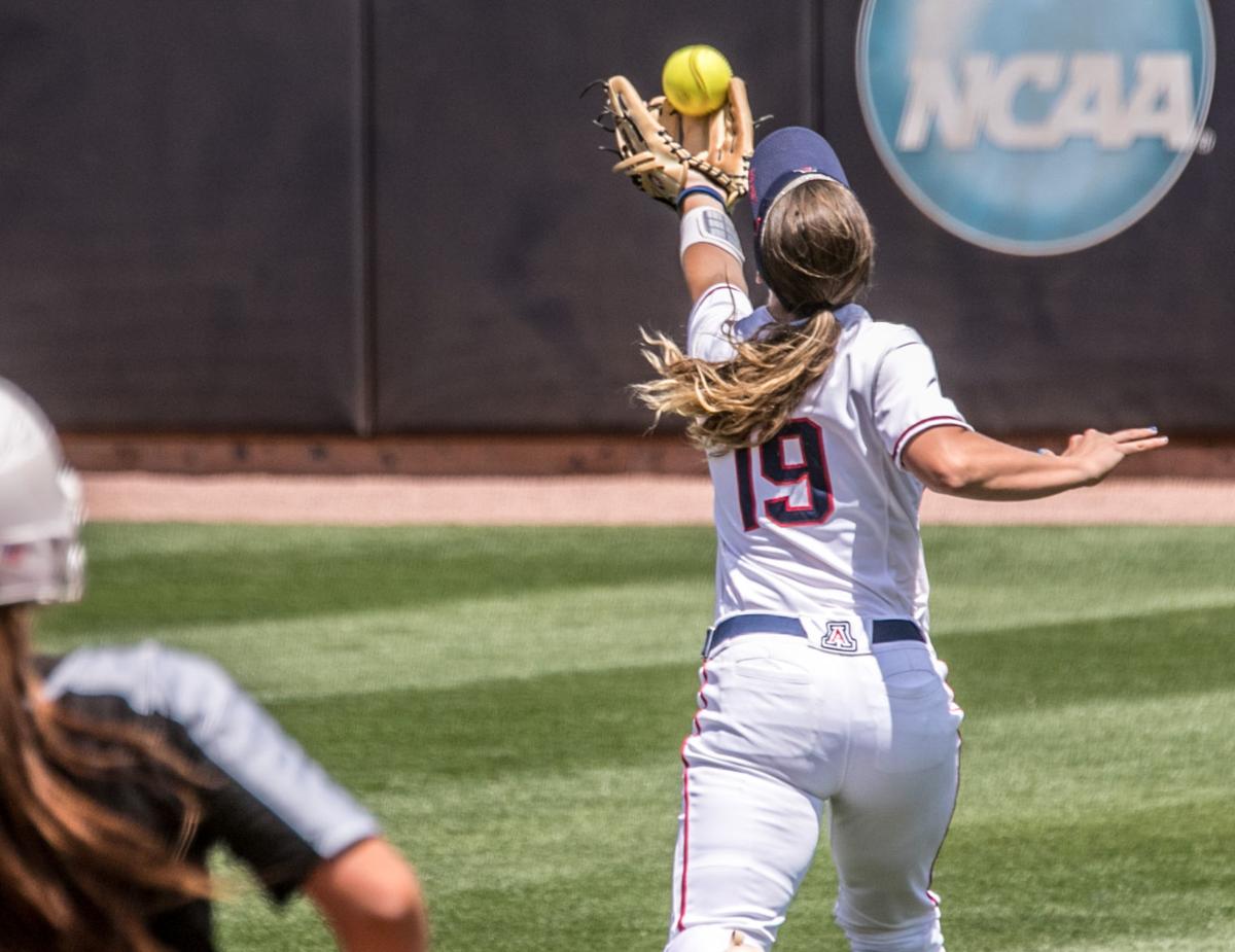 Arizona Wildcats softball team extends win streak to nine with mercy