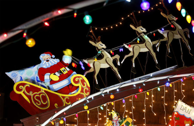 Moussette Christmas Lights