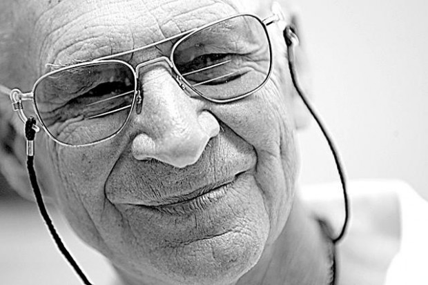 At 75, Army surgeon en route to Afghanistan  