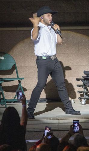 Sociales Pepe Aguilar