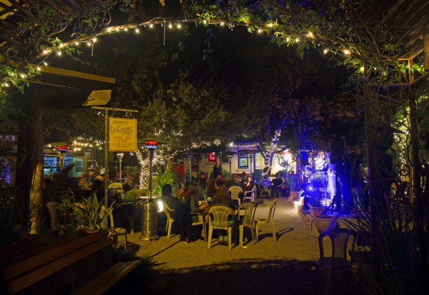 Do these 2 Tucson eateries have the best patio dining? | Local news