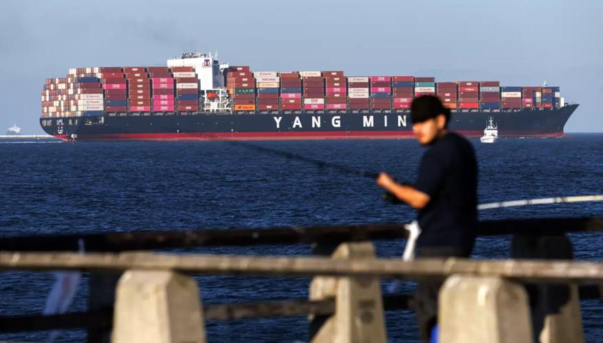 BIZ-TRUMP-TARIFFS-GROCERIES-CARS-2-LA