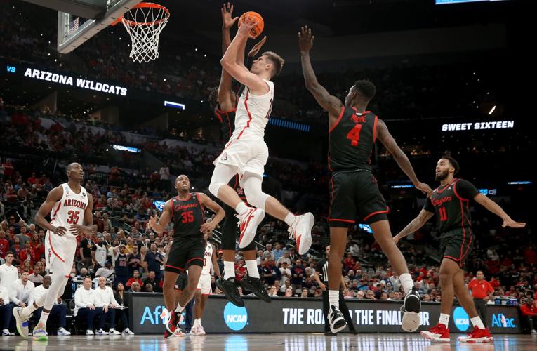 032622-tuc-spt-uabkfolo-p2