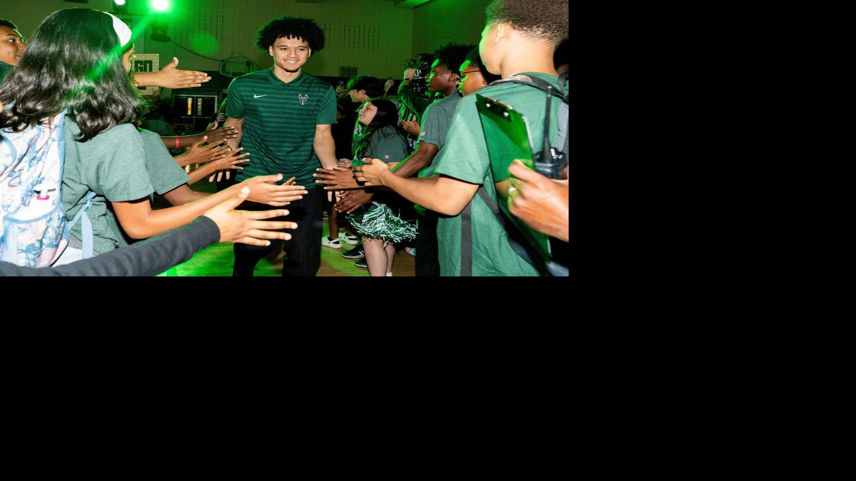 Ex-Wildcat Brayden Burries embraces growth mindset with Milwaukee Bucks