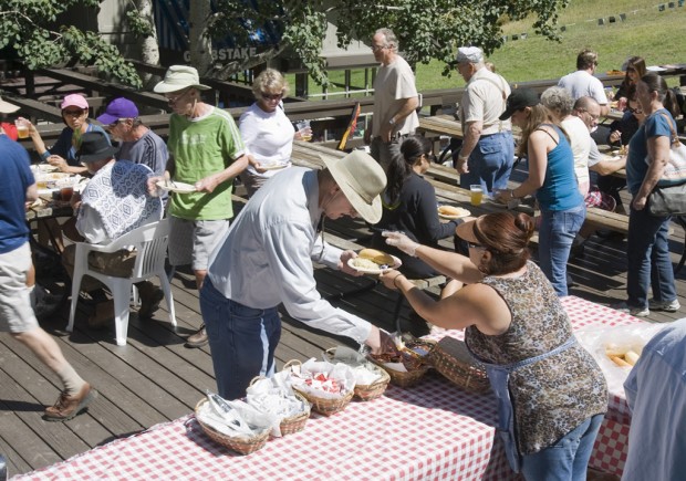 Suds, song, sauerkraut continue for 2 weekends   