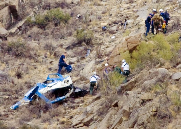 Helicopter crash injures 3, kills 1