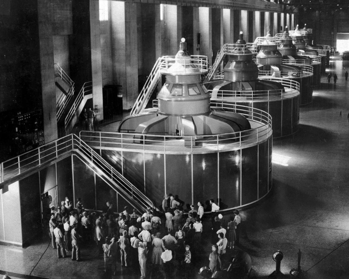 Hoover Dam built in 1936 [OC] [2700x2160] : r/EngineeringPorn