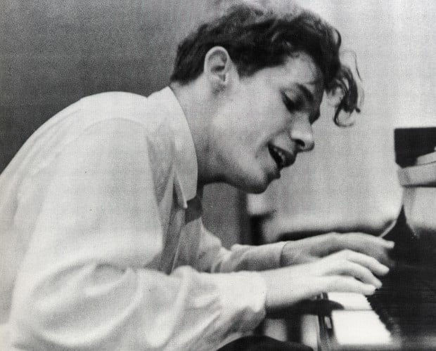 Balance of genius, madness makes Gould film compelling   