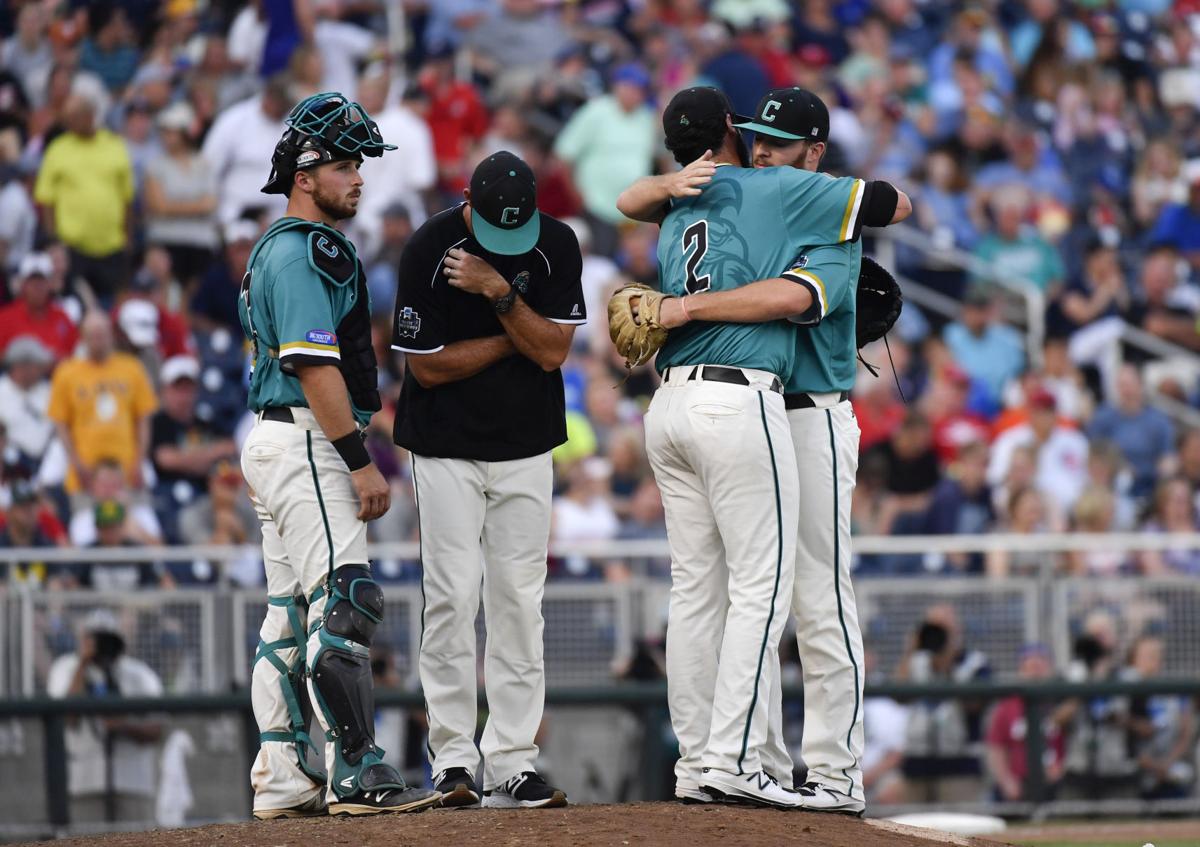 Arizona vs. Coastal Carolina in College World Series finals