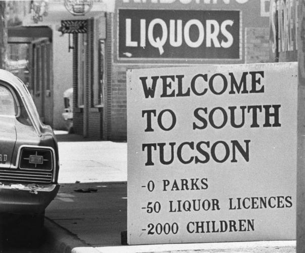 South Tucson welcome sign