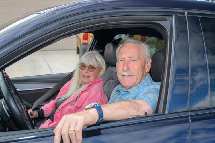Dennis-Lea-driving-Gina-.jpg