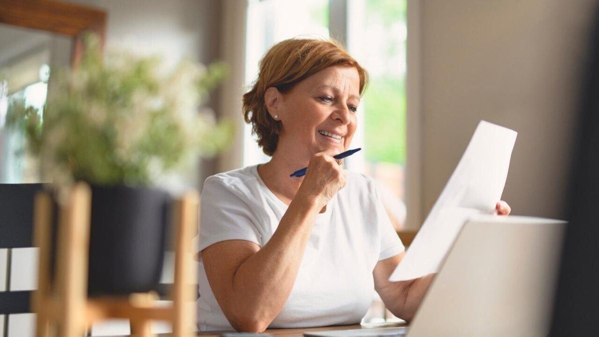 401(k) savings by age: Complete 2025 contribution guide and targets