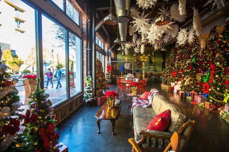 12 places to see Santa around the Tucson area 🦌🎅🏻 | This Is Tucson ...