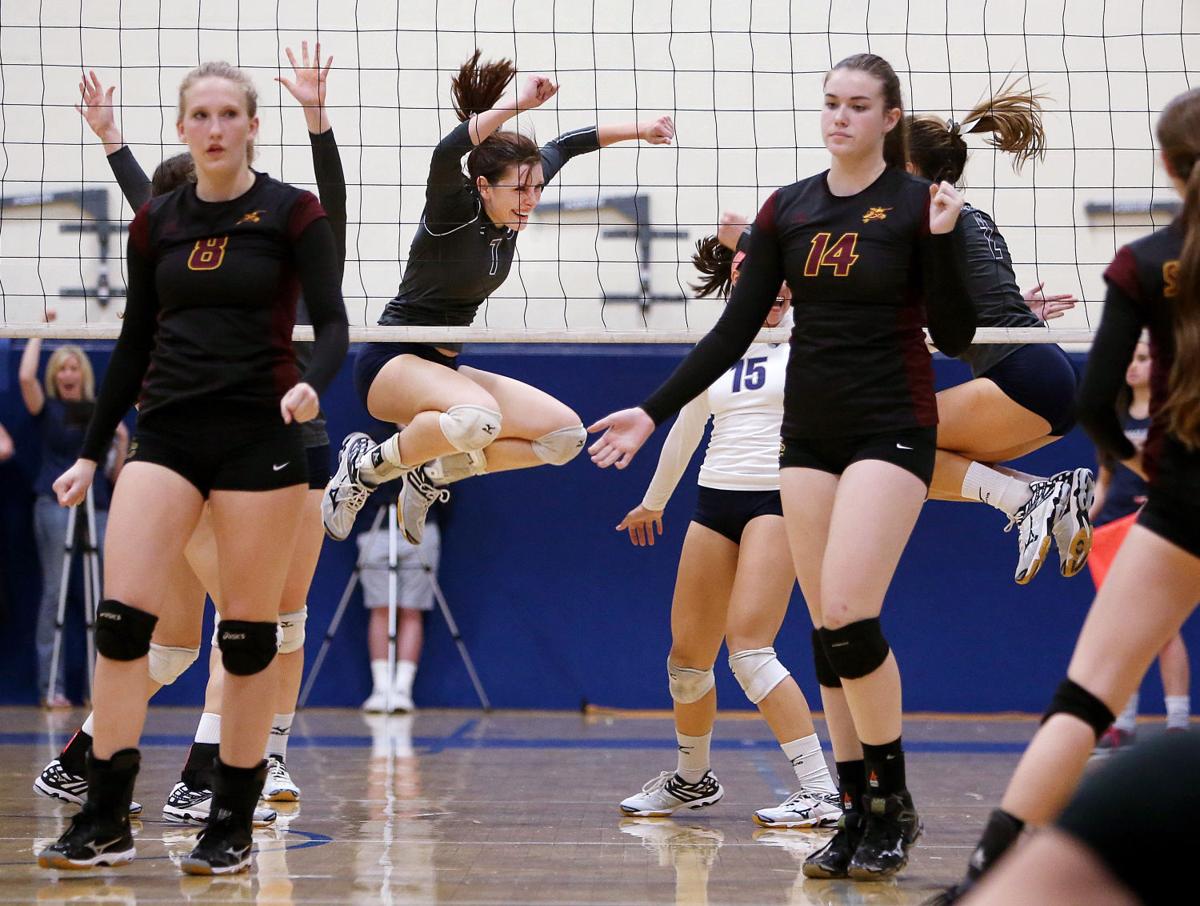Photos: Salpointe vs Ironwood Ridge volleyball