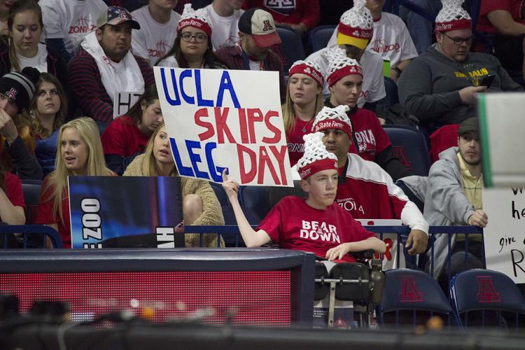 'College GameDay' signs