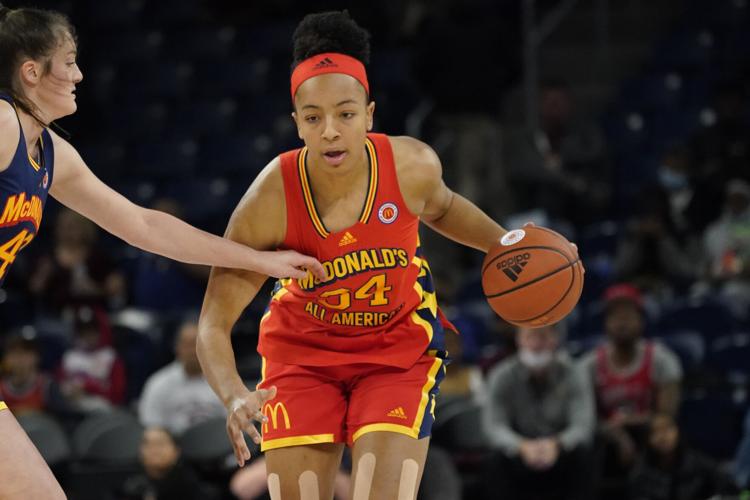 040122-tuc-spt-uawomenshoops-p2