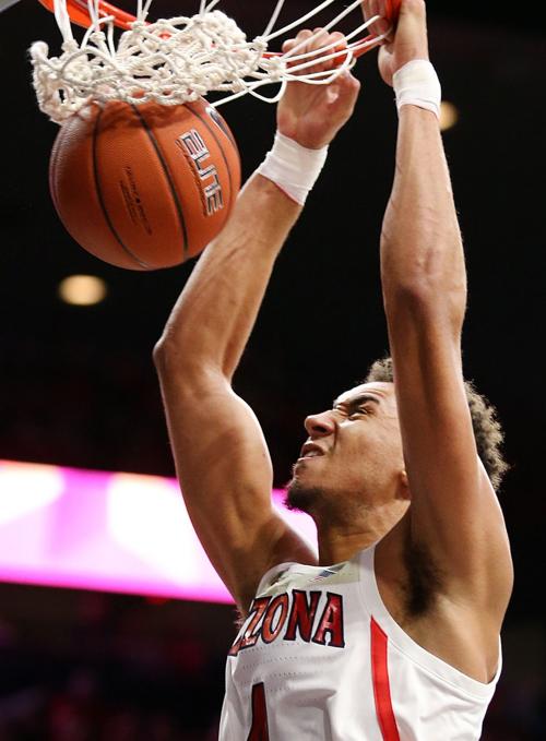 Arizona Wildcats Beat Montana 61 42 Behind Chase Jeter S Career