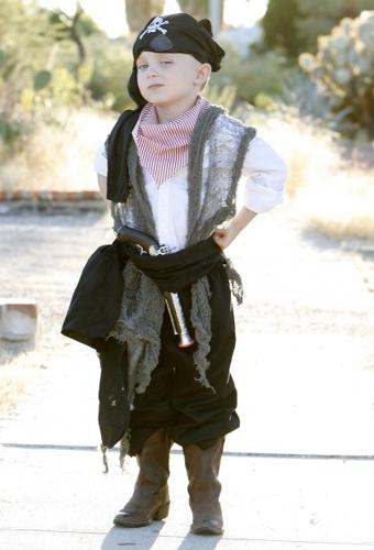 Centsible Mom: Get creative at home, thrift stores to avoid budget-busting Halloween    