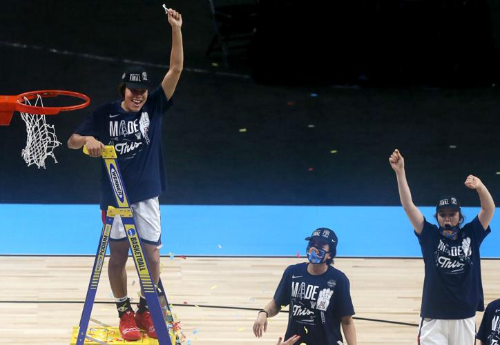 033021-spt-ncaa women-p11.jpg